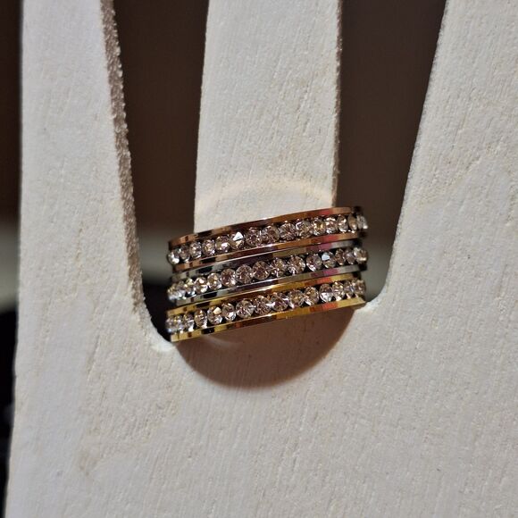 Stainless Steel Ring Set Tricolor 3 Piece‎ Band Yellow Rose White Size 9 NEW - Picture 8 of 11